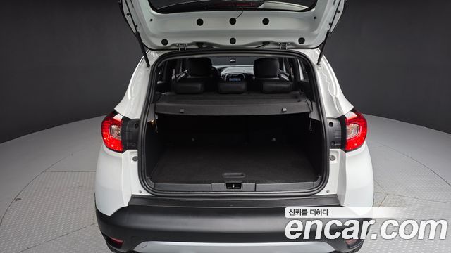 Renault Korea QM3 2017 — photo 20