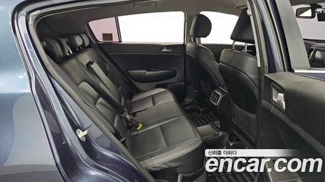 Kia Sportage 2018 — photo 18