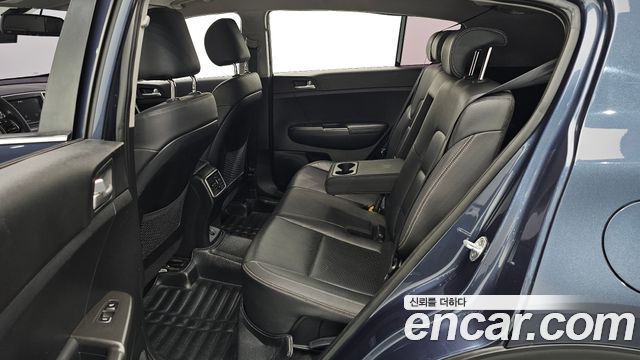 Kia Sportage 2018 — photo 16