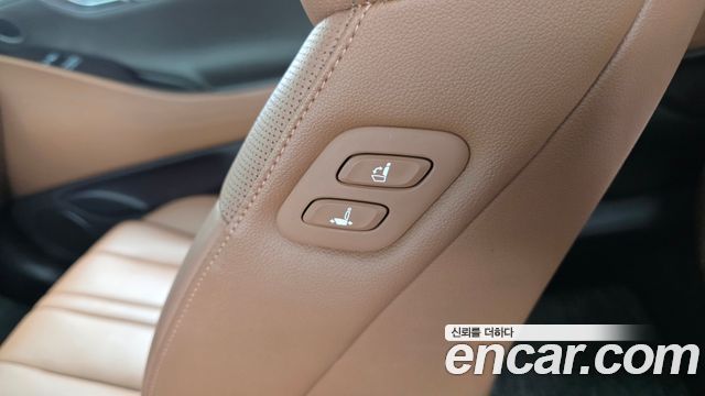 Genesis G80 2022 — photo 29
