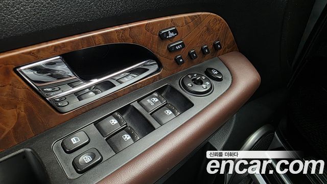 KG Mobility Rexton 2016 — photo 23