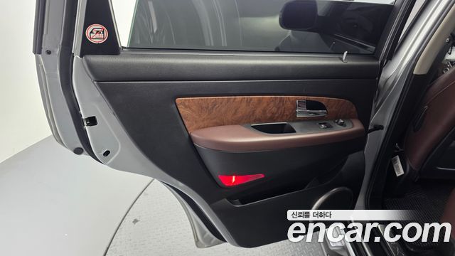 KG Mobility Rexton 2016 — photo 15