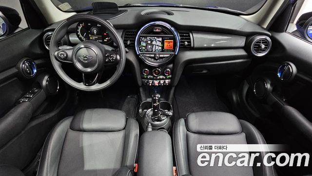 Mini Cooper 2021 — photo 7
