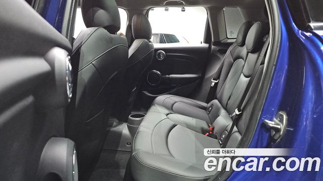 Mini Cooper 2021 — photo 11