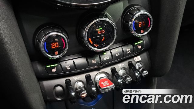 Mini Cooper 2021 — photo 16