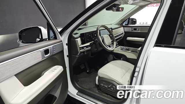 Hyundai Santafe 2025 — photo 13