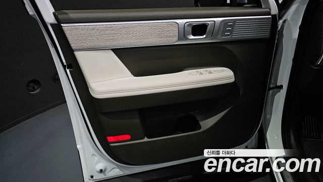 Hyundai Santafe 2025 — photo 14