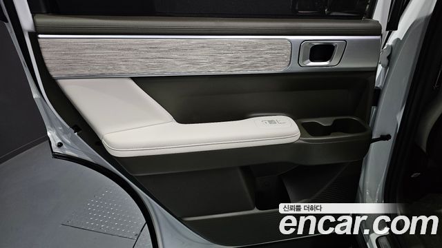 Hyundai Santafe 2025 — photo 15