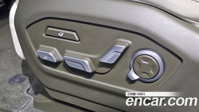 Hyundai Santafe 2025 — photo 27