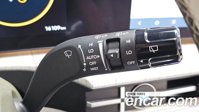 Hyundai Santafe 2025 — photo 33