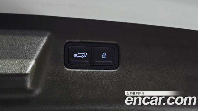 Hyundai Santafe 2025 — photo 34