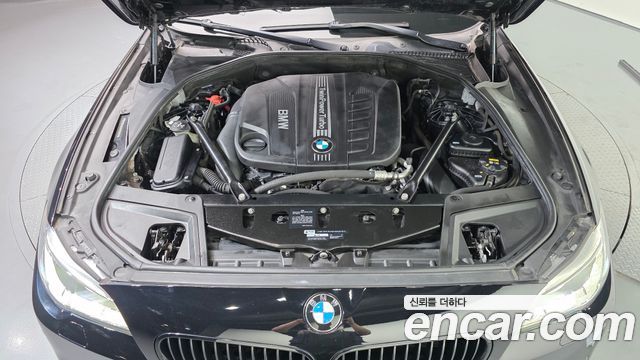 BMW 5-Series 2016 — photo 6