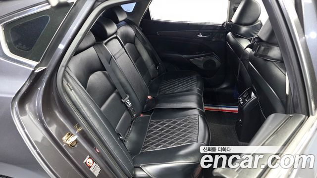 Kia K7 2020 — photo 18
