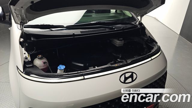 Hyundai Staria 2023 — photo 6