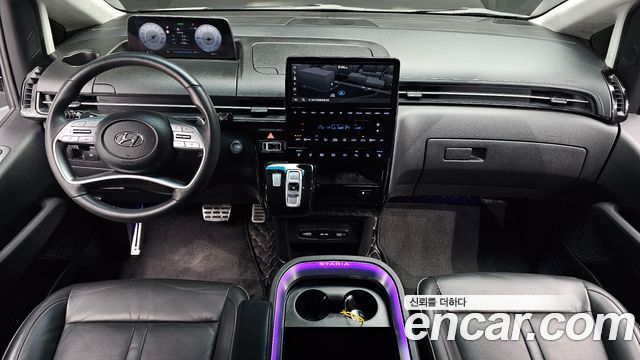 Hyundai Staria 2023 — photo 10