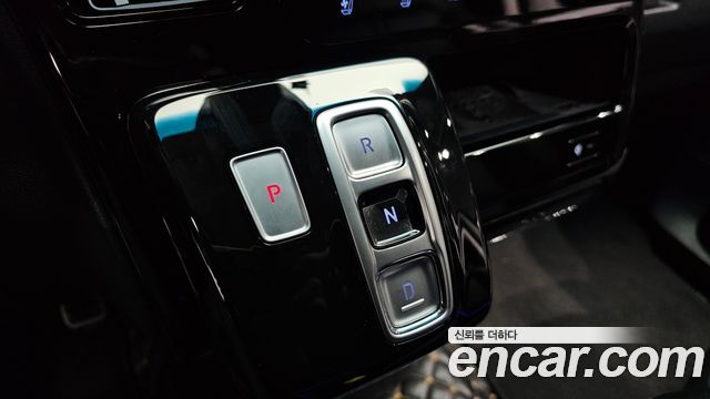 Hyundai Staria 2023 — photo 12
