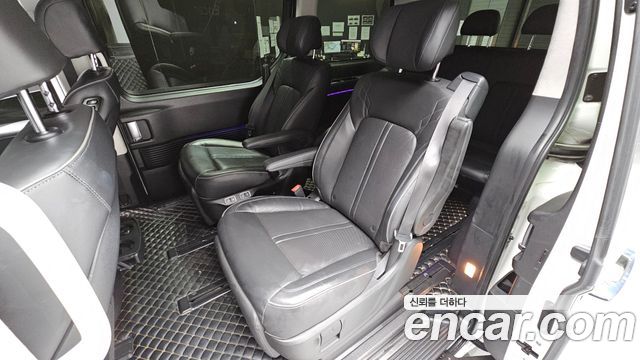 Hyundai Staria 2023 — photo 17