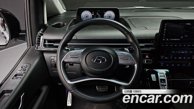 Hyundai Staria 2023 — photo 19