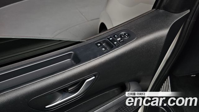 Hyundai Staria 2023 — photo 31