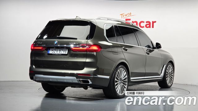 BMW X7 2022 — photo 2