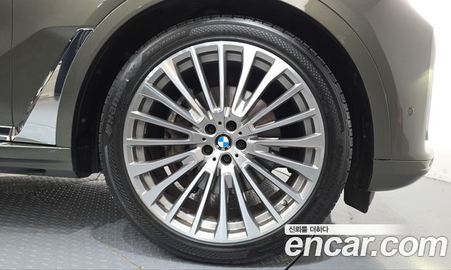 BMW X7 2022 — photo 7