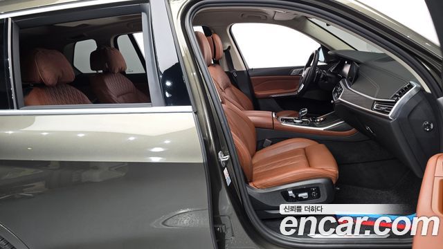BMW X7 2022 — photo 16