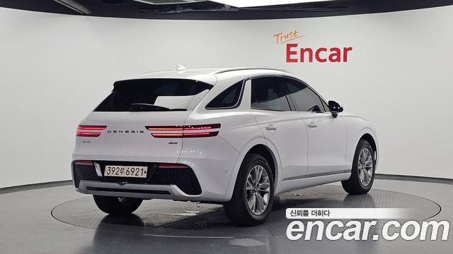 Genesis GV70 2022 — photo 2