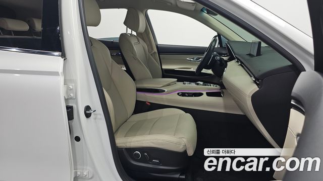 Genesis GV70 2022 — photo 13