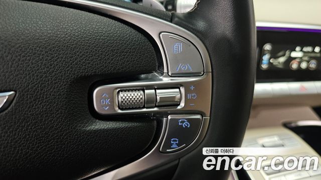 Genesis GV70 2022 — photo 34