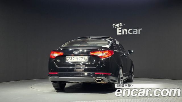 Kia K5 2011 — photo 4