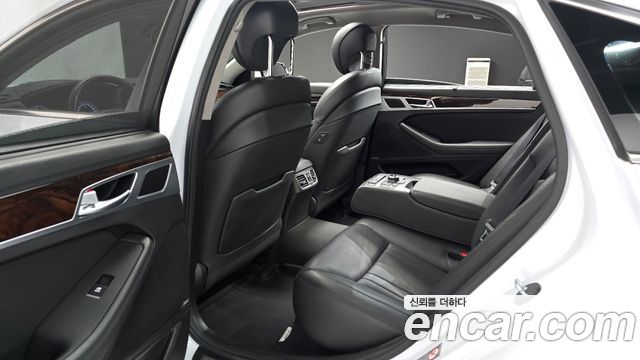 Hyundai Genesis 2016 — photo 11