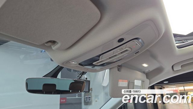 Audi Q7 2019 — photo 23