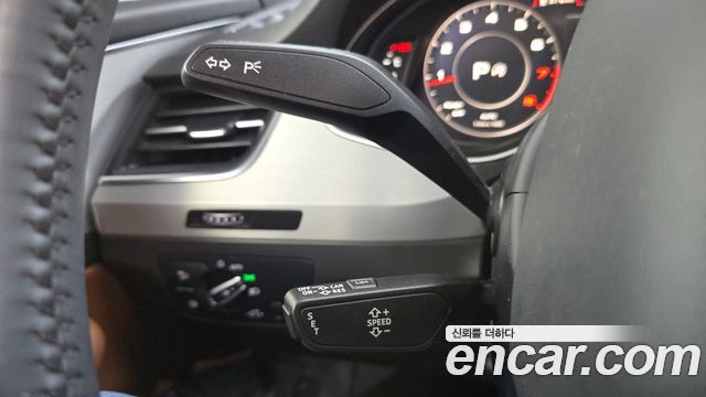 Audi Q7 2019 — photo 27
