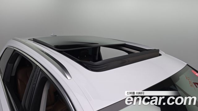 Audi Q7 2019 — photo 29