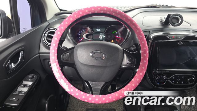 Renault Korea QM3 2017 — photo 19