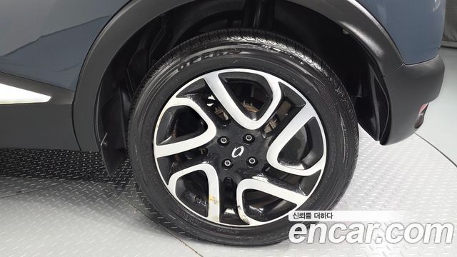 Renault Korea QM3 2017 — photo 7