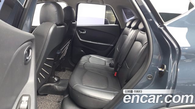 Renault Korea QM3 2017 — photo 16