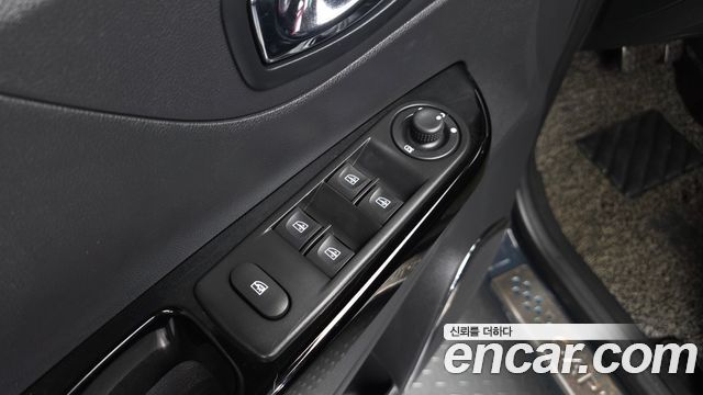 Renault Korea QM3 2017 — photo 27