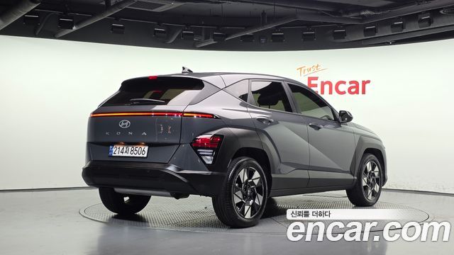 Hyundai Kona 2025 — photo 2
