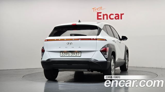 Hyundai Kona 2023 — photo 4