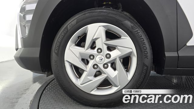 Hyundai Kona 2023 — photo 5