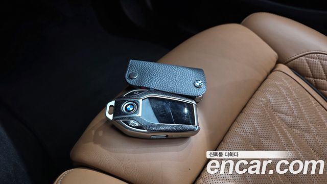 BMW 7-Series 2020 — photo 22