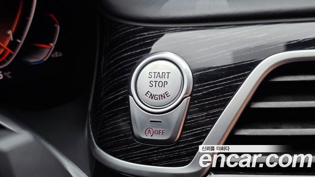 BMW 7-Series 2020 — photo 29