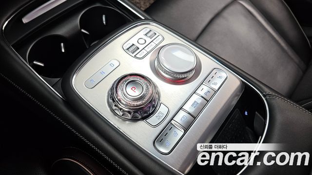 Genesis G90 2022 — photo 9