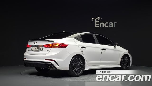 Hyundai AVANTE 2018 — photo 2
