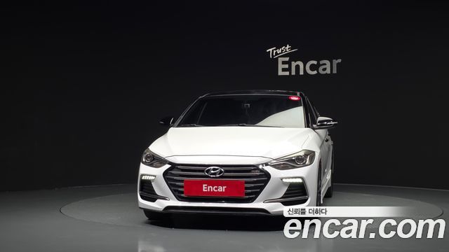 Hyundai AVANTE 2018 — photo 3