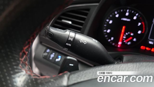 Hyundai AVANTE 2018 — photo 27