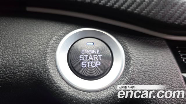 Hyundai AVANTE 2018 — photo 30