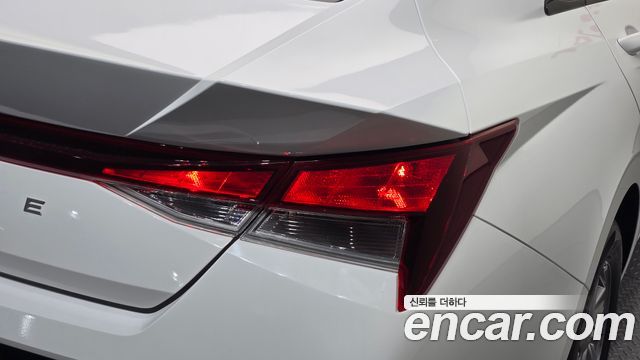 Hyundai AVANTE 2024 — photo 9