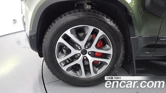 Land Rover Defender 2026 — photo 5